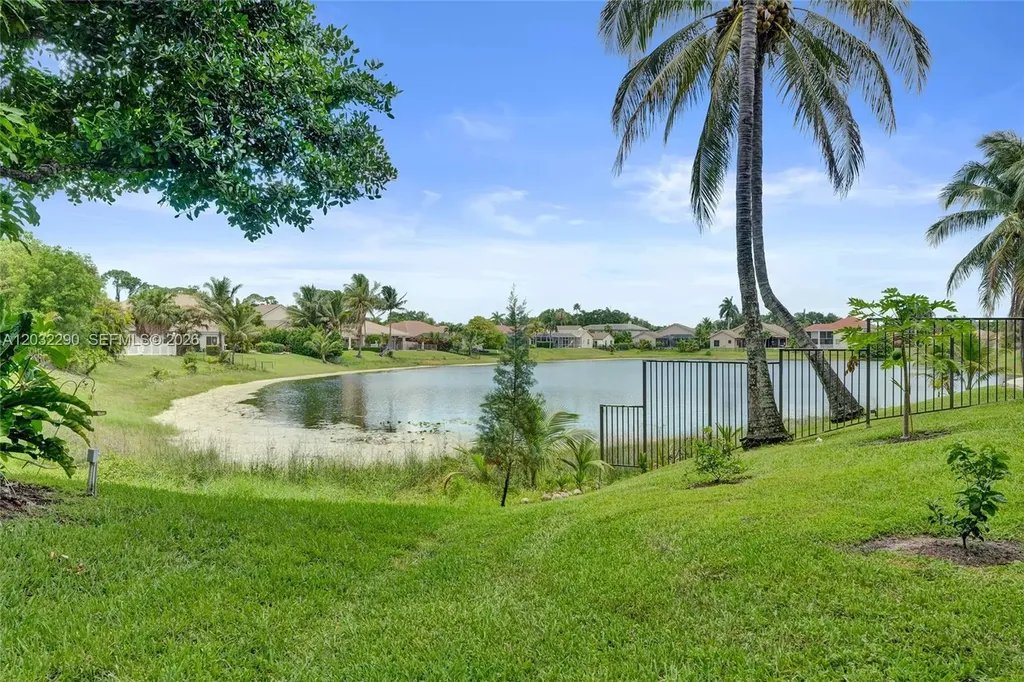 8269 NW 40th Court Coral Springs FL 33065