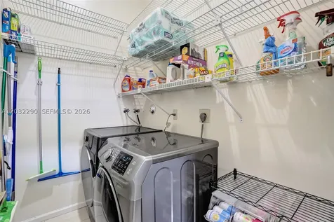 8269 NW 40th Court Coral Springs FL 33065