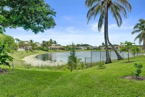 8269 NW 40th Court Coral Springs FL 33065