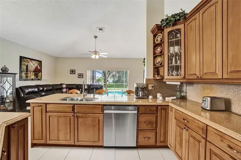 8269 NW 40th Court Coral Springs FL 33065