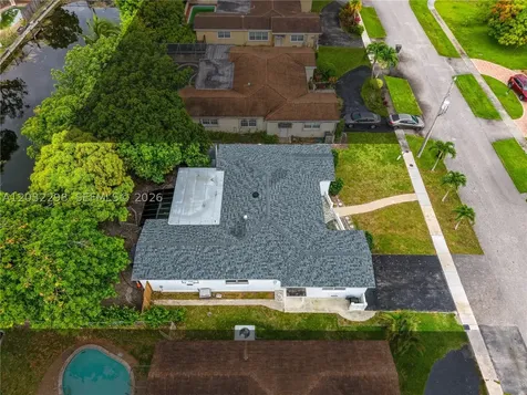 3940 NW 47th Avenue Lauderdale Lakes FL 33319
