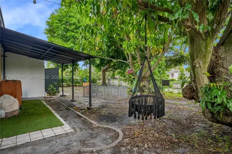 3940 NW 47th Avenue Lauderdale Lakes FL 33319