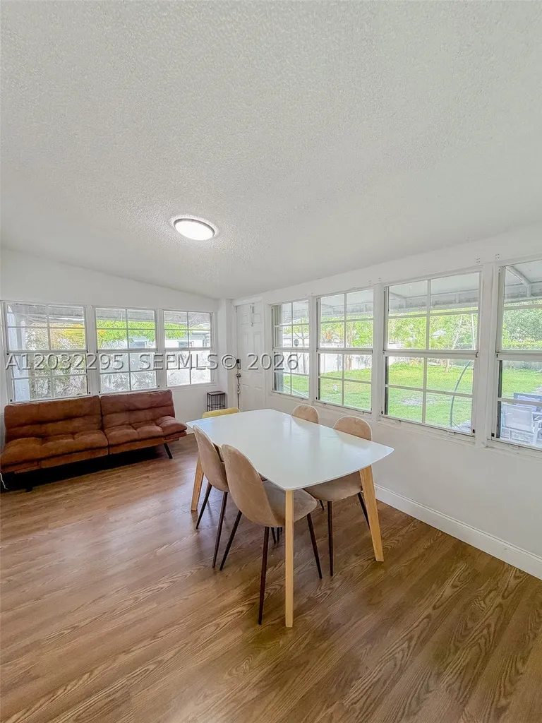 2740 Dewey Street Hollywood FL 33020