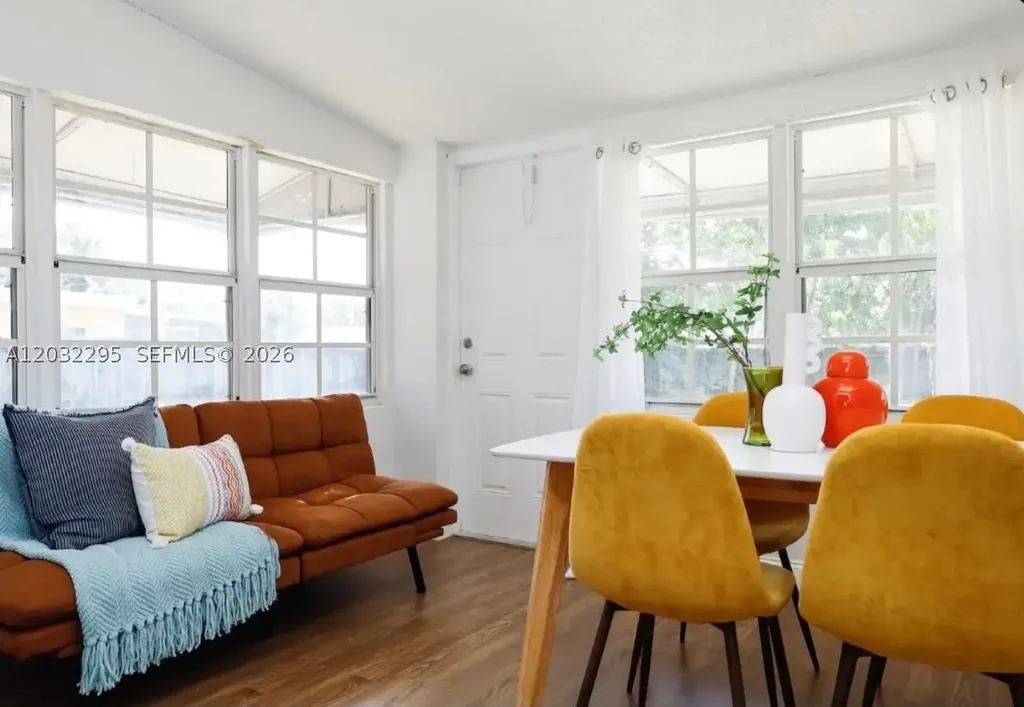 2740 Dewey Street Hollywood FL 33020