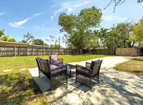 2740 Dewey Street Hollywood FL 33020