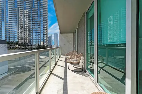 55 SE 6th Street Miami FL 33131