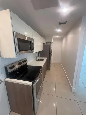 829 SW 18th Avenue Miami FL 33135