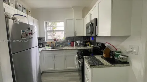 1043 NW 2nd Street Miami FL 33128