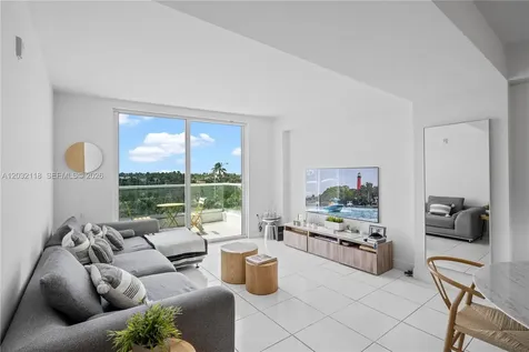 6362 Collins Avenue Miami Beach FL 33141
