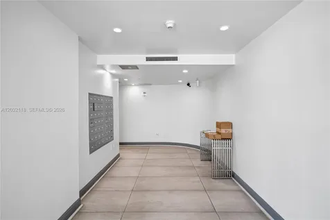6362 Collins Avenue Miami Beach FL 33141