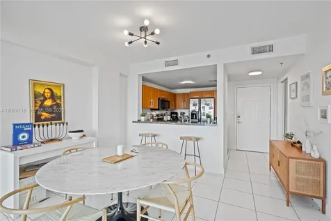 6362 Collins Avenue Miami Beach FL 33141