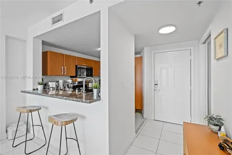 6362 Collins Avenue Miami Beach FL 33141