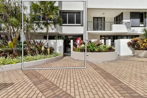 520 Brickell Key Drive Miami FL 33131