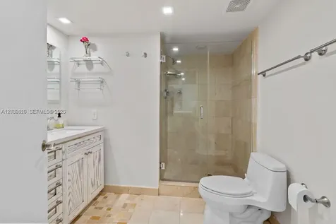 520 Brickell Key Drive Miami FL 33131