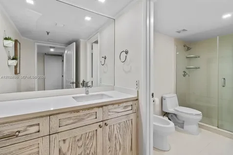 520 Brickell Key Drive Miami FL 33131