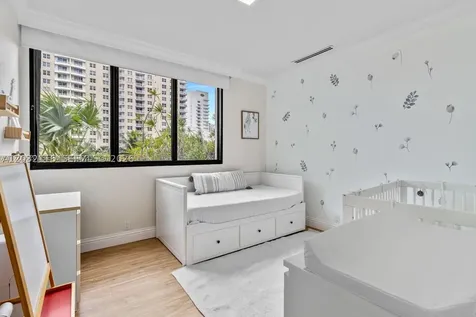 520 Brickell Key Drive Miami FL 33131