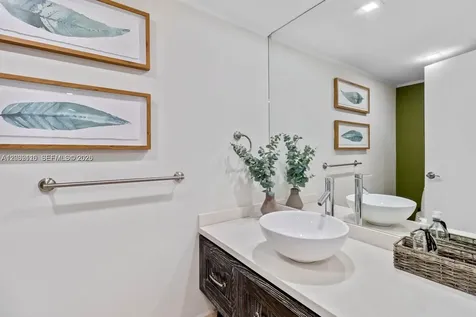 520 Brickell Key Drive Miami FL 33131