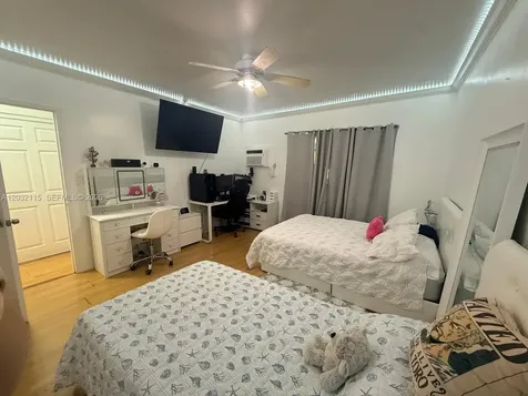 900 Euclid Avenue Miami Beach FL 33139
