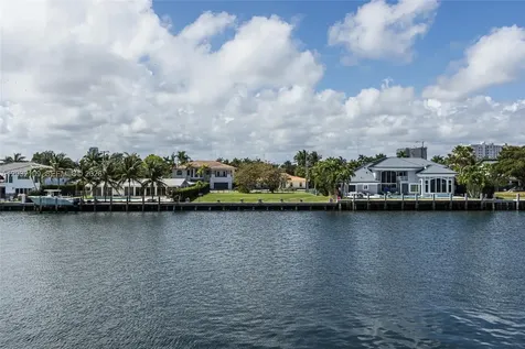 2017 S Ocean Drive Hallandale Beach FL 33009
