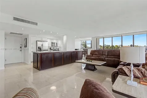 2017 S Ocean Drive Hallandale Beach FL 33009