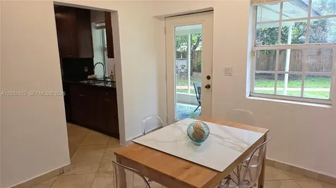 313 SW 2nd Terrace Hallandale Beach FL 33009