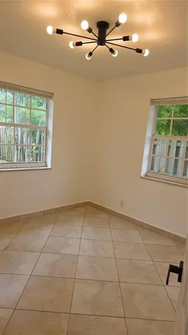 313 SW 2nd Terrace Hallandale Beach FL 33009
