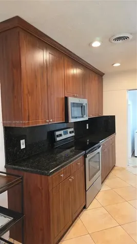 313 SW 2nd Terrace Hallandale Beach FL 33009