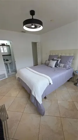 313 SW 2nd Terrace Hallandale Beach FL 33009