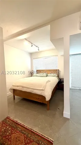 626 Meridian Avenue Miami Beach FL 33139