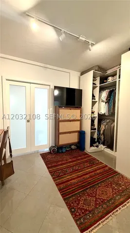 626 Meridian Avenue Miami Beach FL 33139