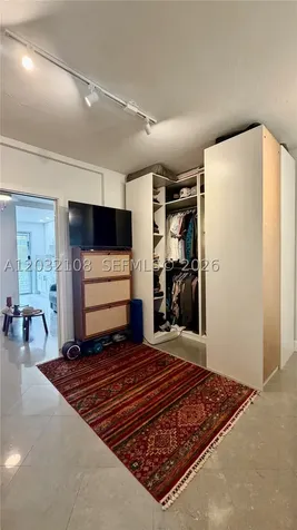 626 Meridian Avenue Miami Beach FL 33139