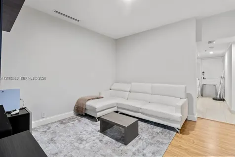 520 Brickell Key Drive Miami FL 33131