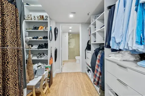 520 Brickell Key Drive Miami FL 33131