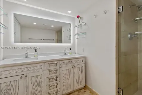 520 Brickell Key Drive Miami FL 33131