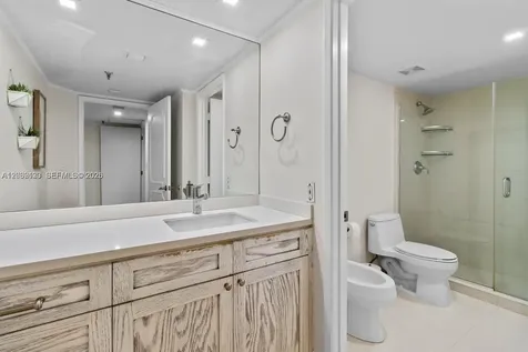 520 Brickell Key Drive Miami FL 33131