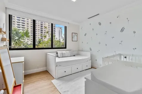 520 Brickell Key Drive Miami FL 33131