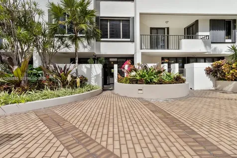 520 Brickell Key Drive Miami FL 33131