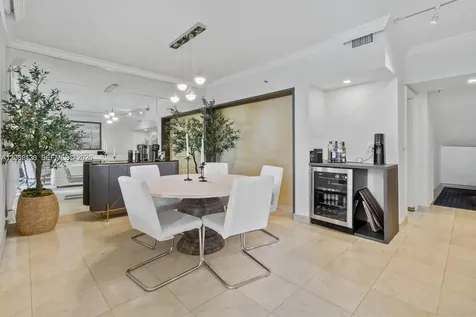 520 Brickell Key Drive Miami FL 33131