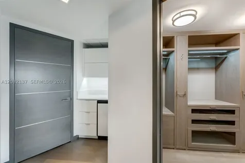 5021 NE London Walk Terrace Miami FL 33138