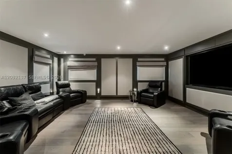 5021 NE London Walk Terrace Miami FL 33138