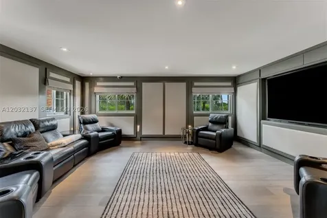 5021 NE London Walk Terrace Miami FL 33138
