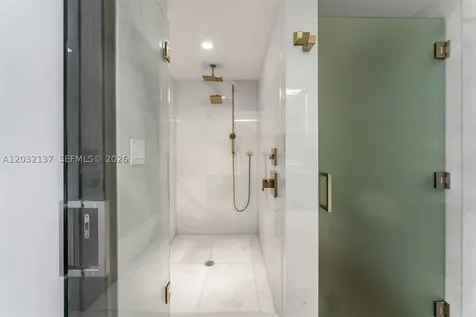 5021 NE London Walk Terrace Miami FL 33138