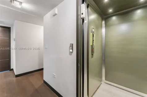 5021 NE London Walk Terrace Miami FL 33138