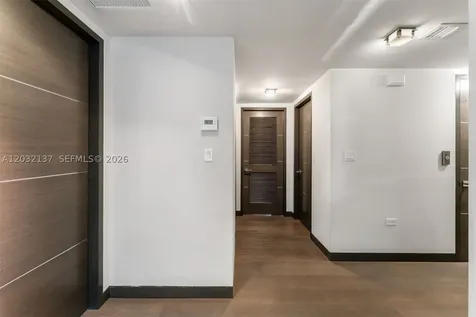 5021 NE London Walk Terrace Miami FL 33138