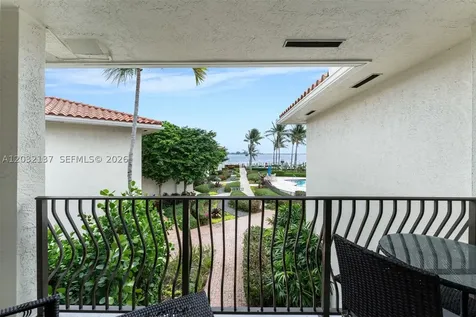 5021 NE London Walk Terrace Miami FL 33138