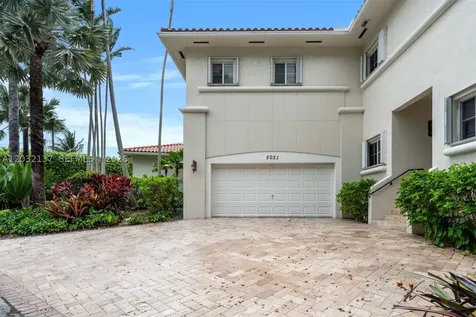 5021 NE London Walk Terrace Miami FL 33138