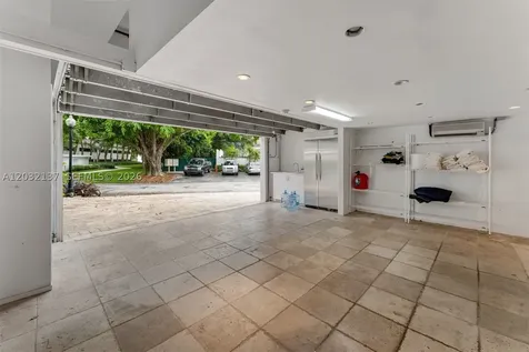5021 NE London Walk Terrace Miami FL 33138