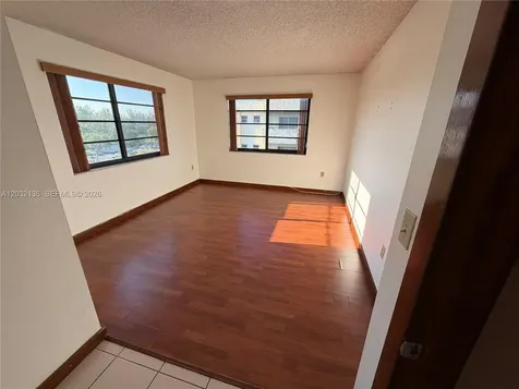 605 NW 72nd Avenue Miami FL 33126