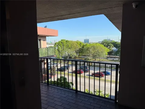 605 NW 72nd Avenue Miami FL 33126