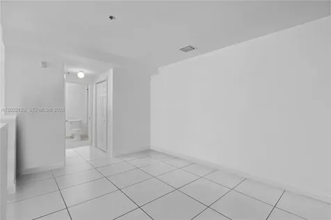 6362 Collins Avenue Miami Beach FL 33141